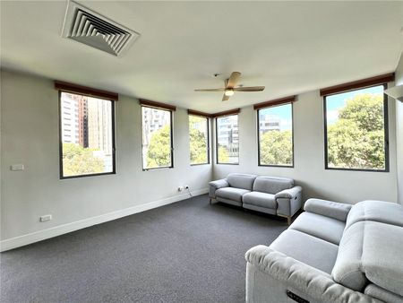 305/221 Sturt Street - Photo 2