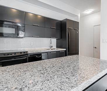 126 Simcoe St #2104 - Photo 1