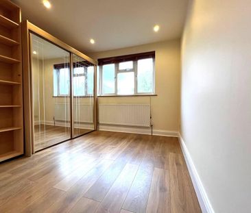 4 bedroom semi-detached house to rent - Photo 5