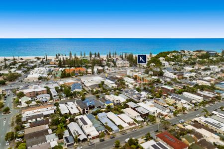 Unit 1/113 Nobby Parade - Photo 2