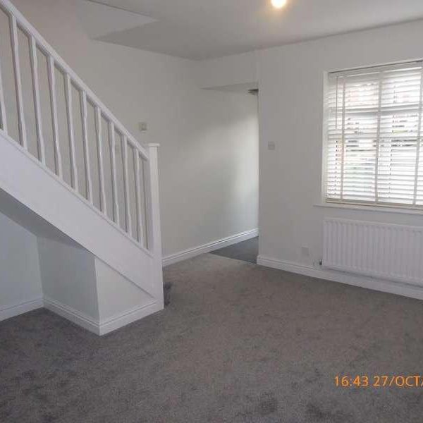 St Giles Close, TF1 - Photo 1