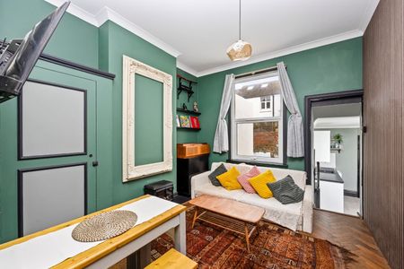 1 Bed Flat, Queens Park Road, BN2 - Photo 3