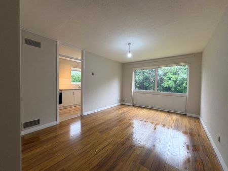 Camberley Towers, 40 Upper Gordon Road, Camberley, GU15 - Photo 2