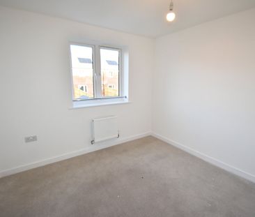 2 bedroom semi-detached house to rent - Photo 4