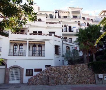 Penthouse For Long Term Rental In Frigiliana - Photo 5