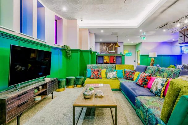 Grande Apartment - Photo 1