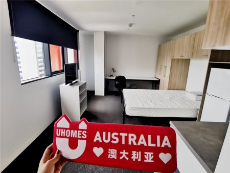 Studio Corner - Photo 4