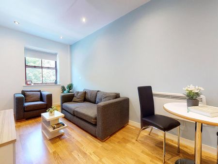 2 bedroom apartment to rent - Photo 2