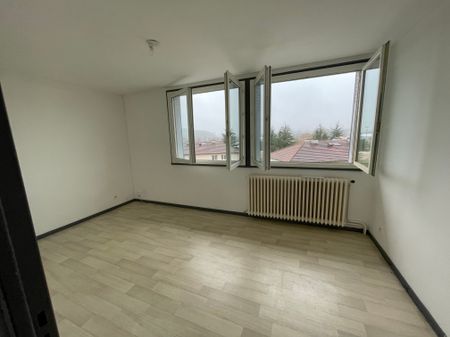 Location - Appartement T4 - 71 m² - Bavans - Photo 3