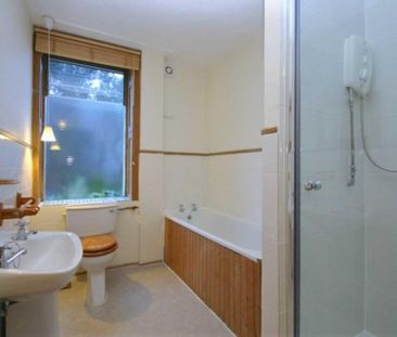 2 bedroom maisonette to rent - Photo 1