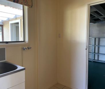 A/17 Coleridge Place - Photo 1