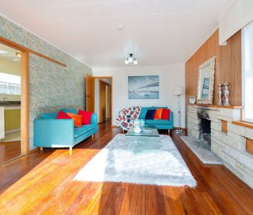 3 Spacious Rooms plus 3 utlity rooms - Photo 2