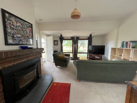 Country Cottage Charm - Photo 1