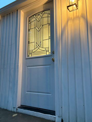 For Lease - 5 Harris Avenue Unit# main floor, Toronto, Ontario - Photo 2