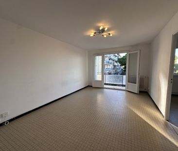 Location Appartement 4 pièces 75m² MONTPELLIER 34070 - Photo 2