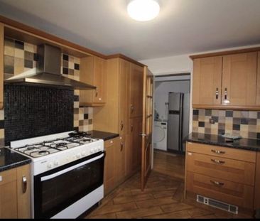 Cadman Drive Priorslee, Telford - Photo 4