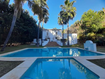 Alquiler Villa en Velerin, Estepona - Photo 4