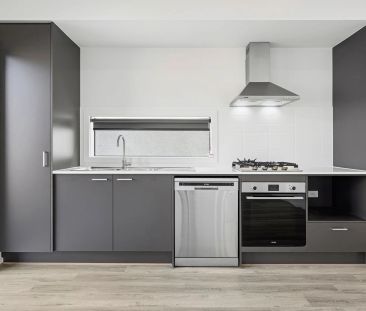 Your Lifestyle Opportunity Awaits. - Photo 6