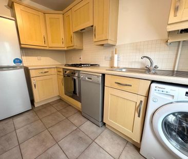 2 bedroom semi-detached house to rent - Photo 4