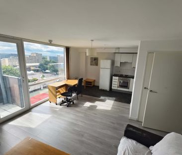 2 Bed Flat, Trinity Court, M15 - Photo 2