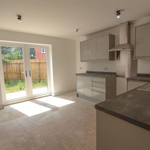 New Lords Court, Lords Lane, Studley - Photo 2