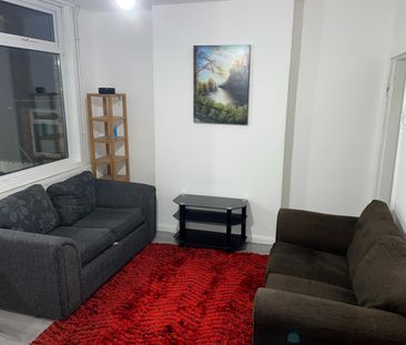 Room in a Shared House, Maud Street, NG7 - Photo 2