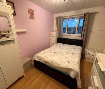 2 bedroom semi-detached house to rent - Photo 3