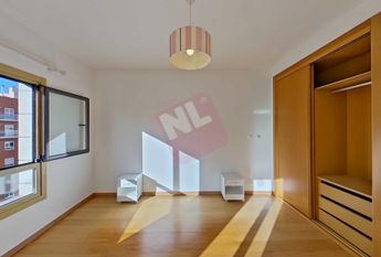 Apartamento T3 em Lisboa