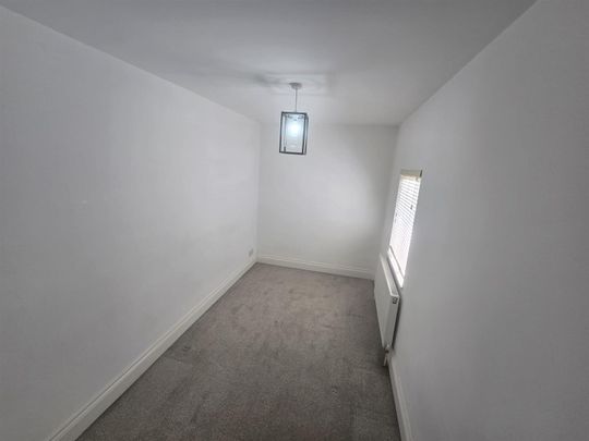 Lower Church Road, Burgess Hill RH15, London - Photo 1