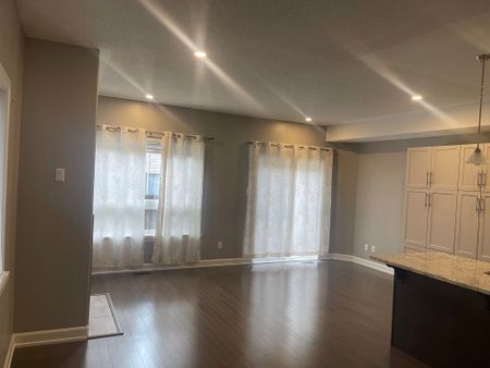 For Lease - 64 Vimy Ridge Crescent, Arnprior, Ontario - Photo 3