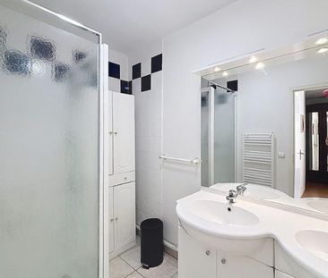 Location Appartement 3 pièces Meublé 77m² BRUGES 33520 - Photo 5