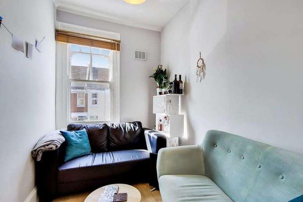Gilbey Road, Tooting Broadway, SW17 - Photo 1