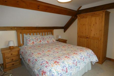 2 bedroom cottage to rent - Photo 2