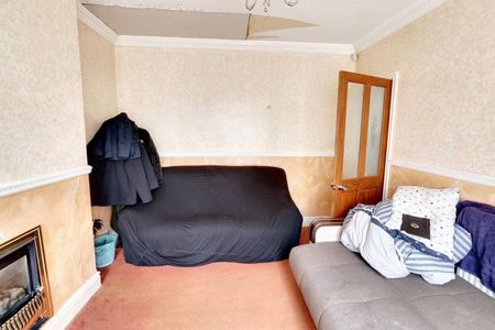 Room in a Shared House, Evington Road, LE2 - Photo 2