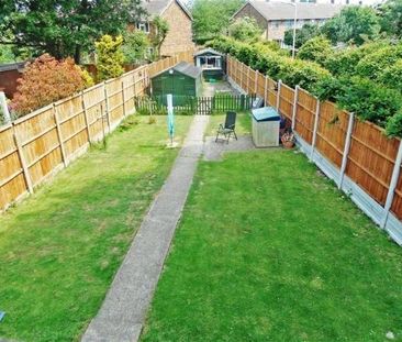 3 bedroom end of terrace house to rent - Photo 1