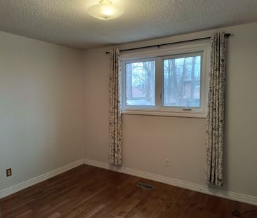 For Lease - 68 Mentor Boulevard, Toronto, Ontario - Photo 1