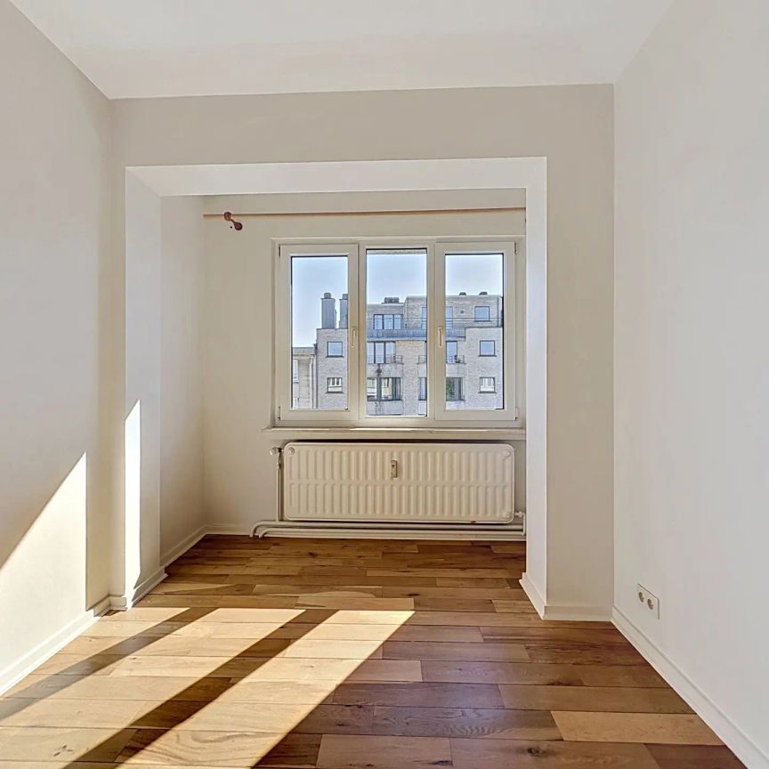 Avenue Neptune1190 Forest - Photo 1