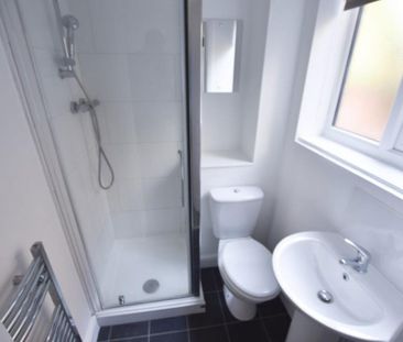 4 bedroom apartment to rent - Photo 5