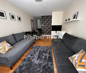 Warszawa, Śródmieście, Łucka - Photo 2