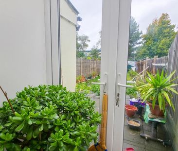 2 bedroom terraced house to rent - Photo 2