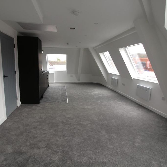 Studio to rent - Photo 1