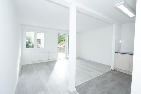 Your new home with a breathtaking view of the lake - Photo 3