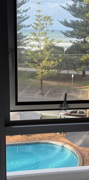 Burleigh Heads - Photo 1