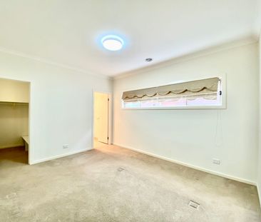Stunning 4-Bedroom Home for Rent in Tarneit prime location - Photo 5