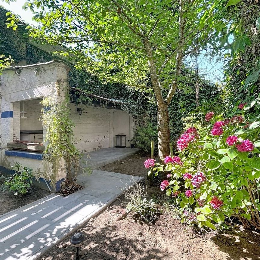 Huis te huur in Oudergem voor € 3.250 met 5 slaapkamers - Photo 1