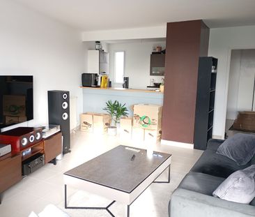 Location Appartement 3 pièces 68m² - Photo 6