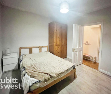 4 bedroom terraced house to rent - Photo 2