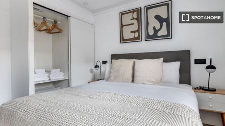 2 room luxury Flat for rent in Madrid, Spain - Photo 4