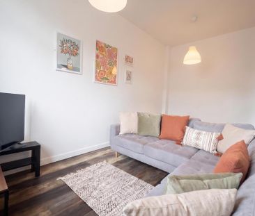 4 bedroom house to rent - Photo 1