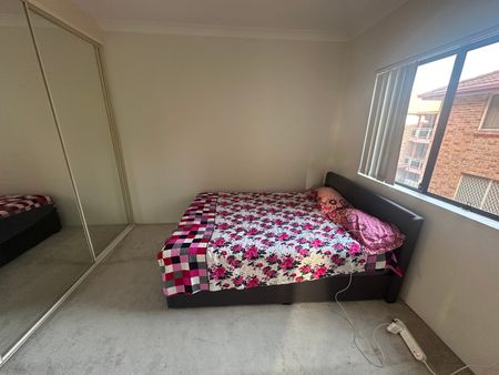 Beverly Hills - Photo 3